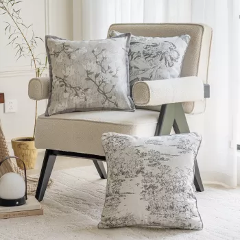 Best Throw Pillow Size for a Sofa (20x20 & More)